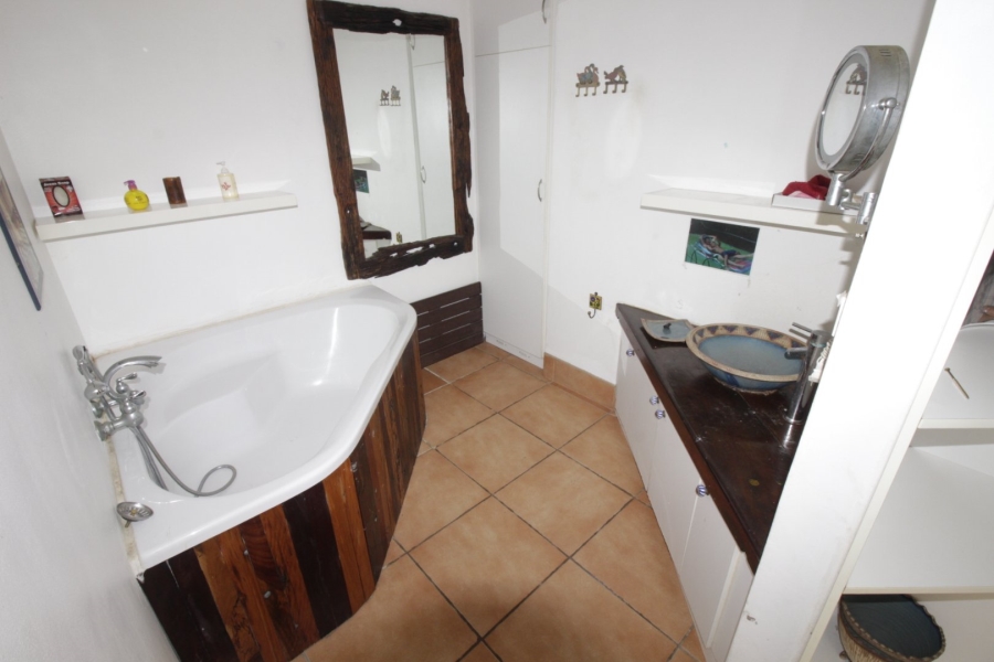 7 Bedroom Property for Sale in Noorsekloof Eastern Cape